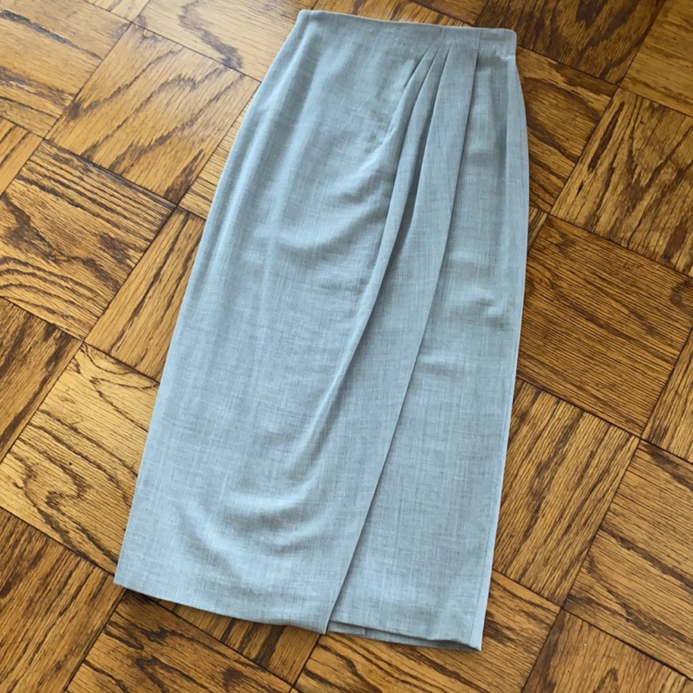 The Statement skirt